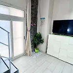 בית נופש Elephant & Etna House קטאניה